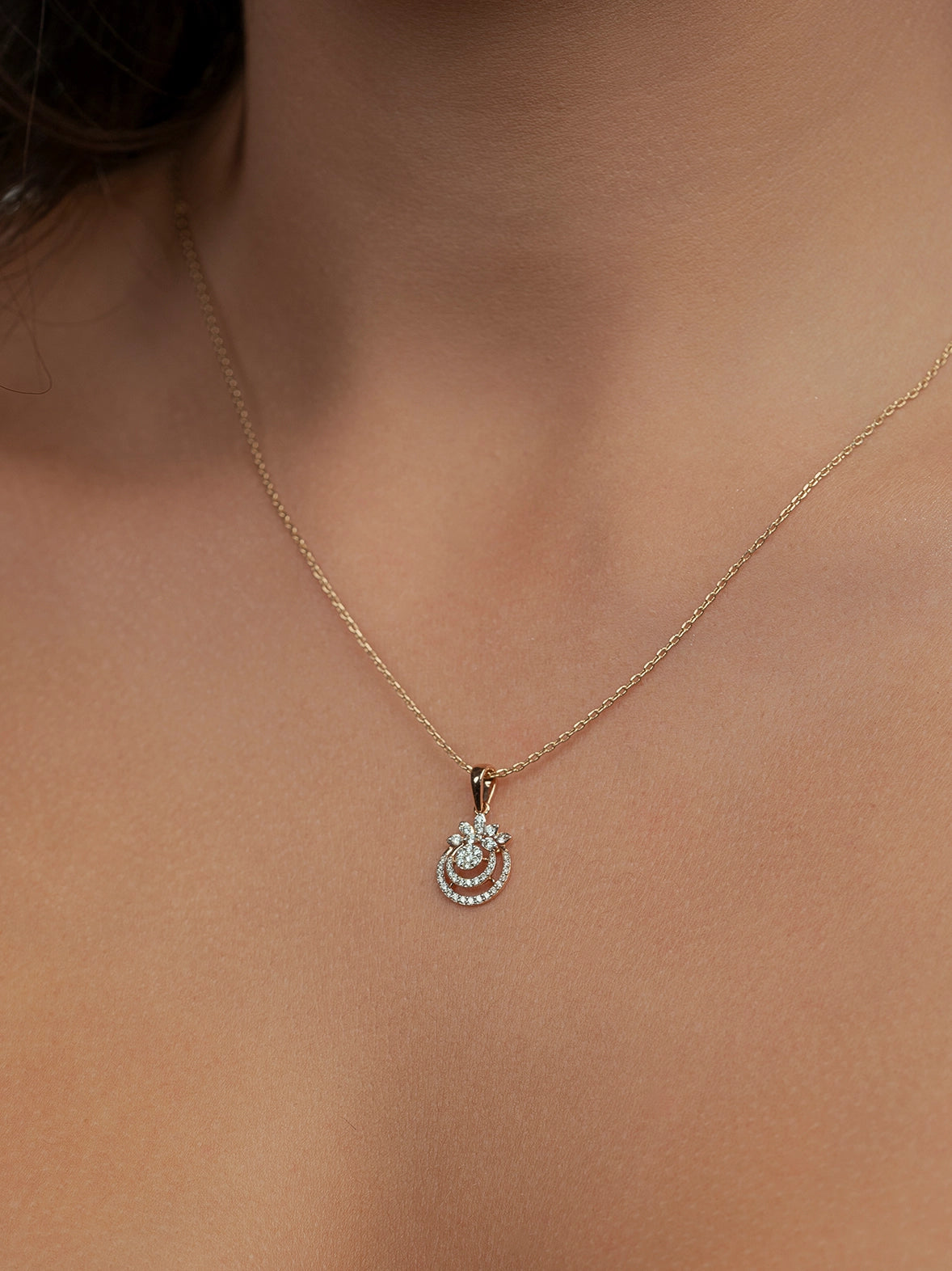 Golden Halo Bloom Diamond Pendant